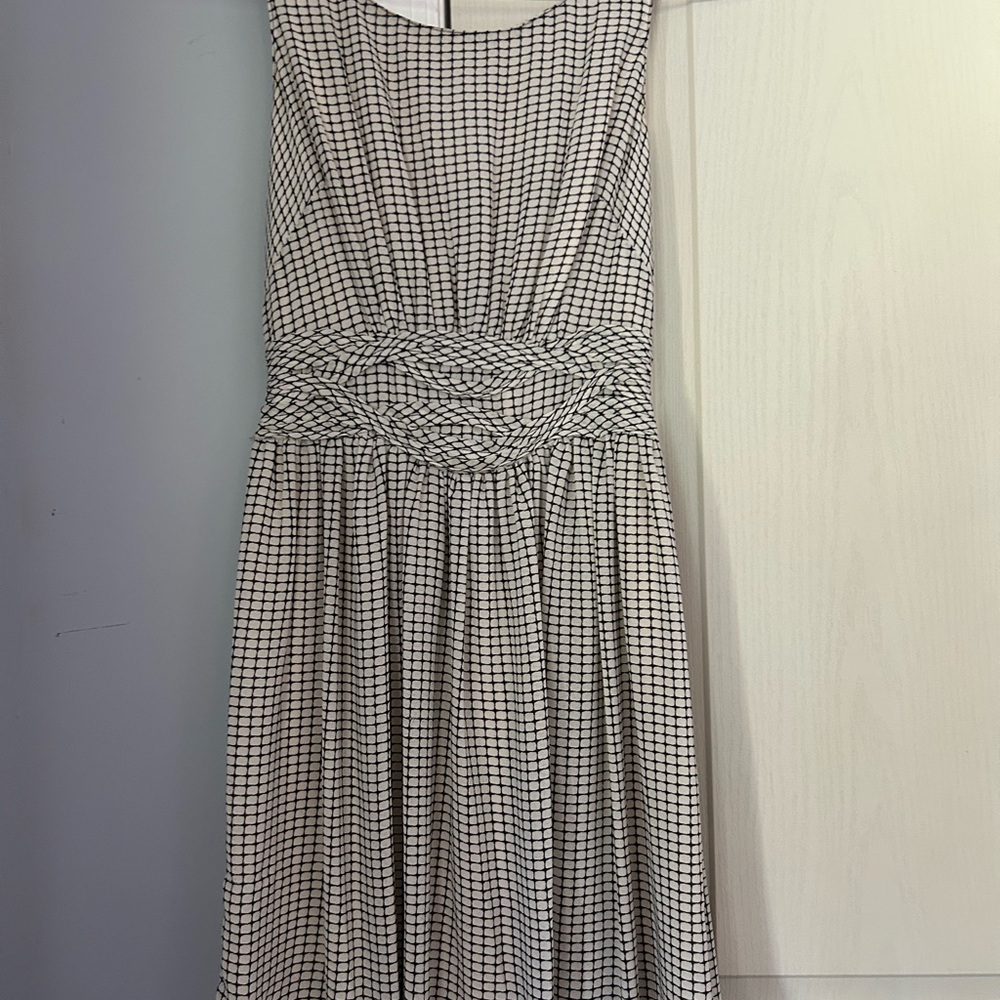 Max Studio Black and White Sleeveless A-Line Maxi Dress